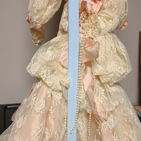Maryse Nicole Franklin Mint LE Marguerite